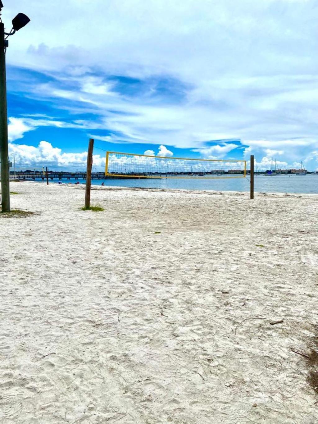 Lovely Vacation Home 1 Block From Beach & Downtown Gulfport San Petersburgo Exterior foto